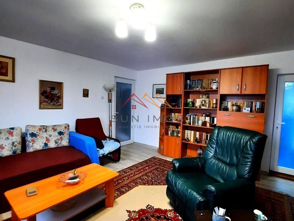 Casa P+M, 3 camere, central, teren 313 m2, zona linistita, Breaza, PH - Poză 7