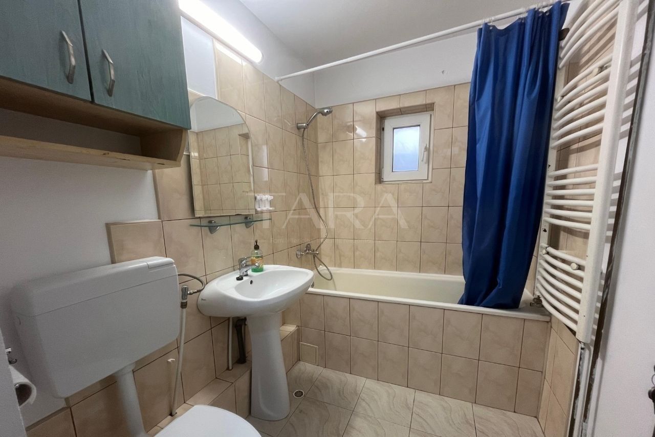 Apartament cu 3 camere, decomandate, Mărăști, zona Fabricii. - Poză 10