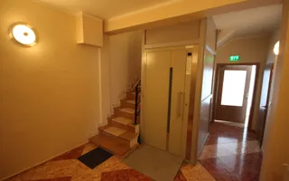 Vila  destinatie camin batrani - Poză 46
