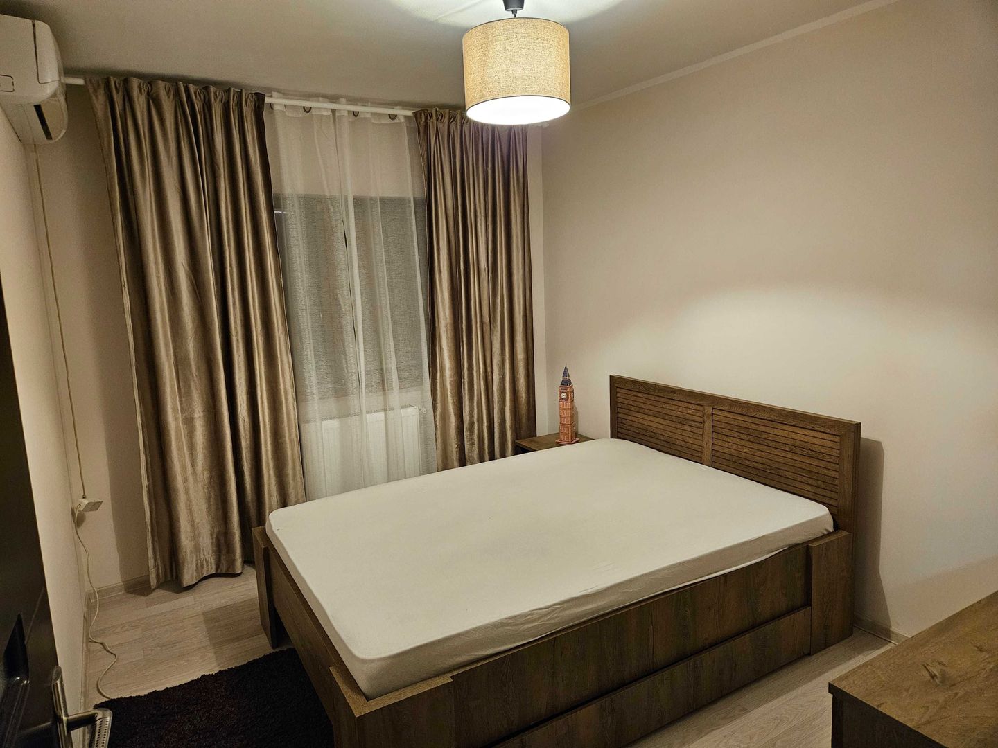 Apartament 3 camere, Modern, Parcare Privata - Renovat - Termen Lung - Poză 3