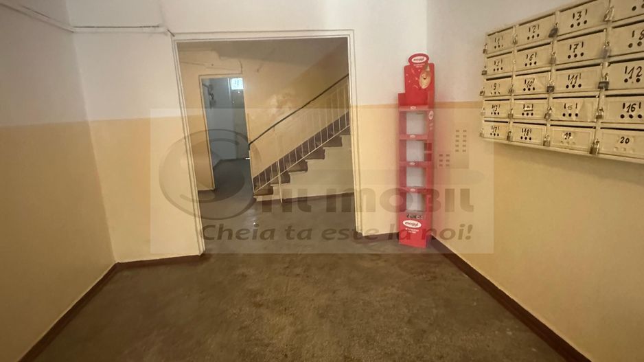 APARTAMENT 3 CAMERE DECOMANDAT FRUMOASA  NICOLINA  135000 EURO - Poză 5