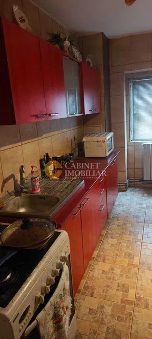 PACURARI - 4 CAMERE DECOMANDAT - ETAJ 2 - Poză 2