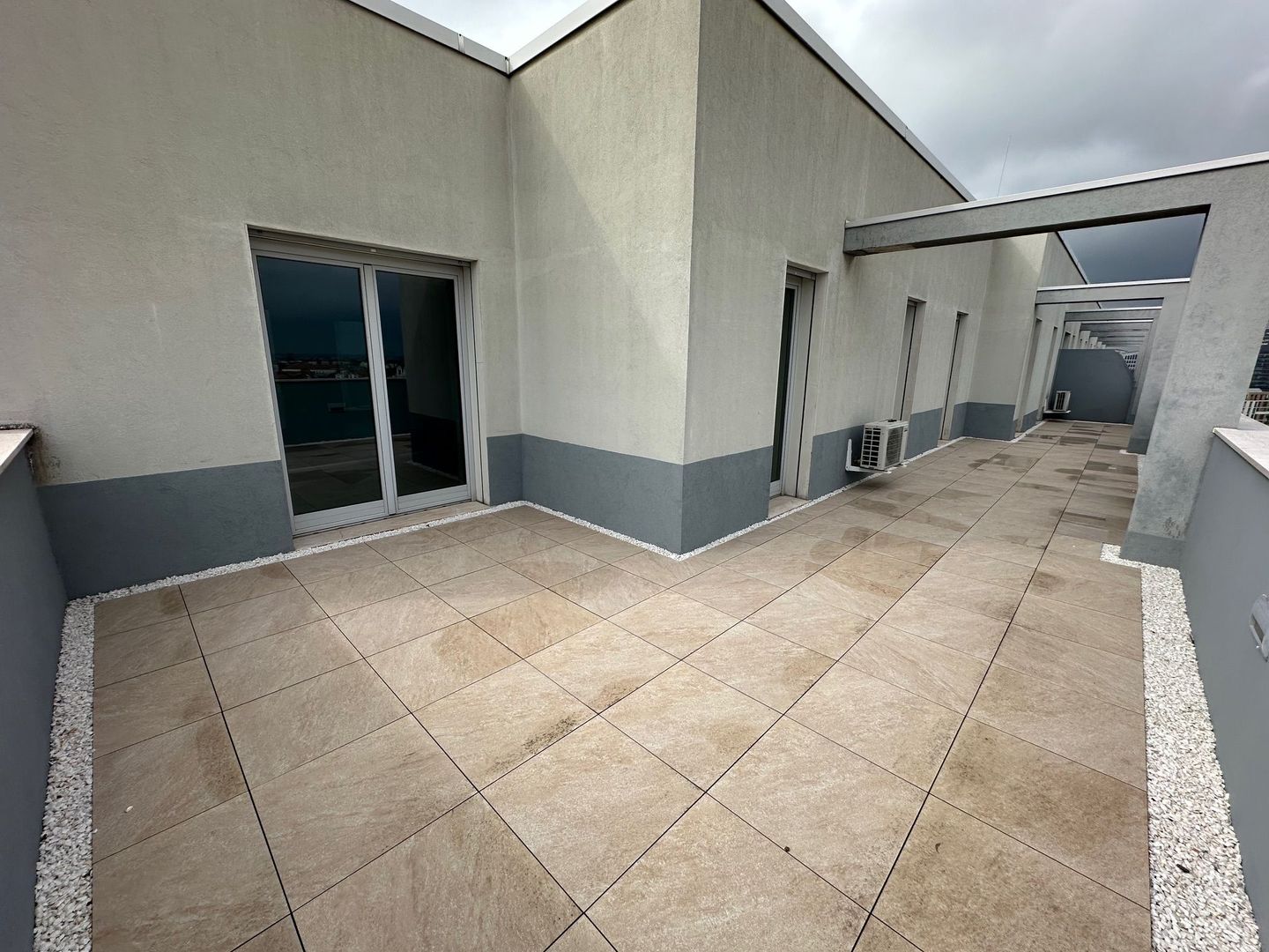 Birouri  cladire noua, zona centrala - Poză 23