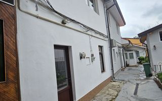 Apartament cu 2 camere de vânzare  la casa in curte comuna - Poză 7