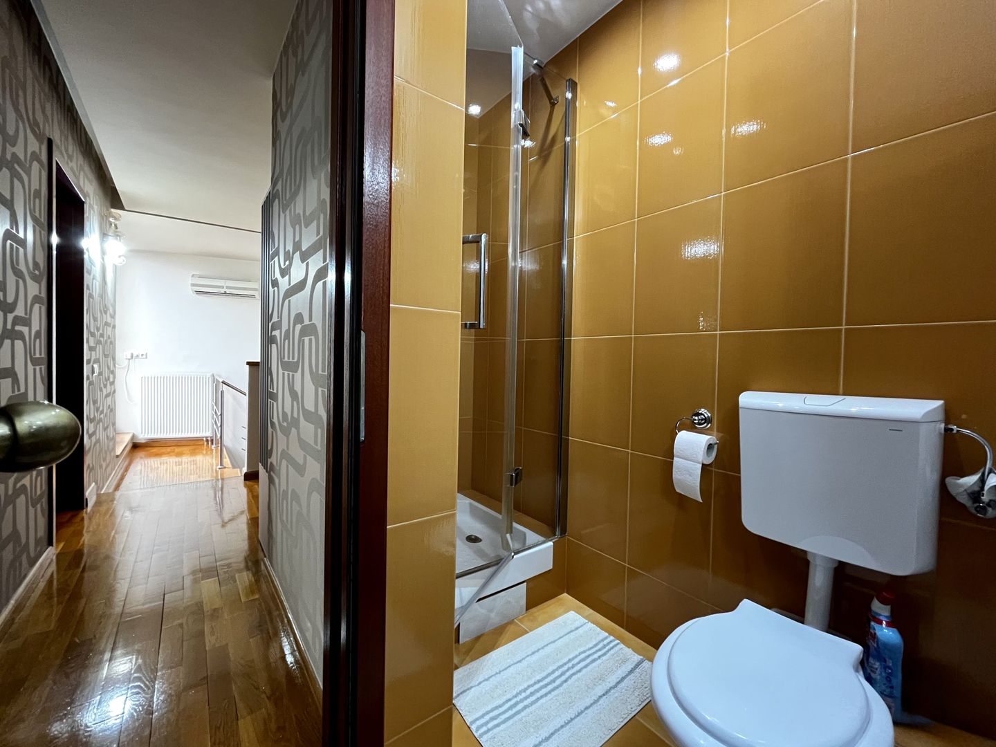 Casa spațioasă și primitoare cu garaj dublu, în Braytim – Soarelui - Poză 22