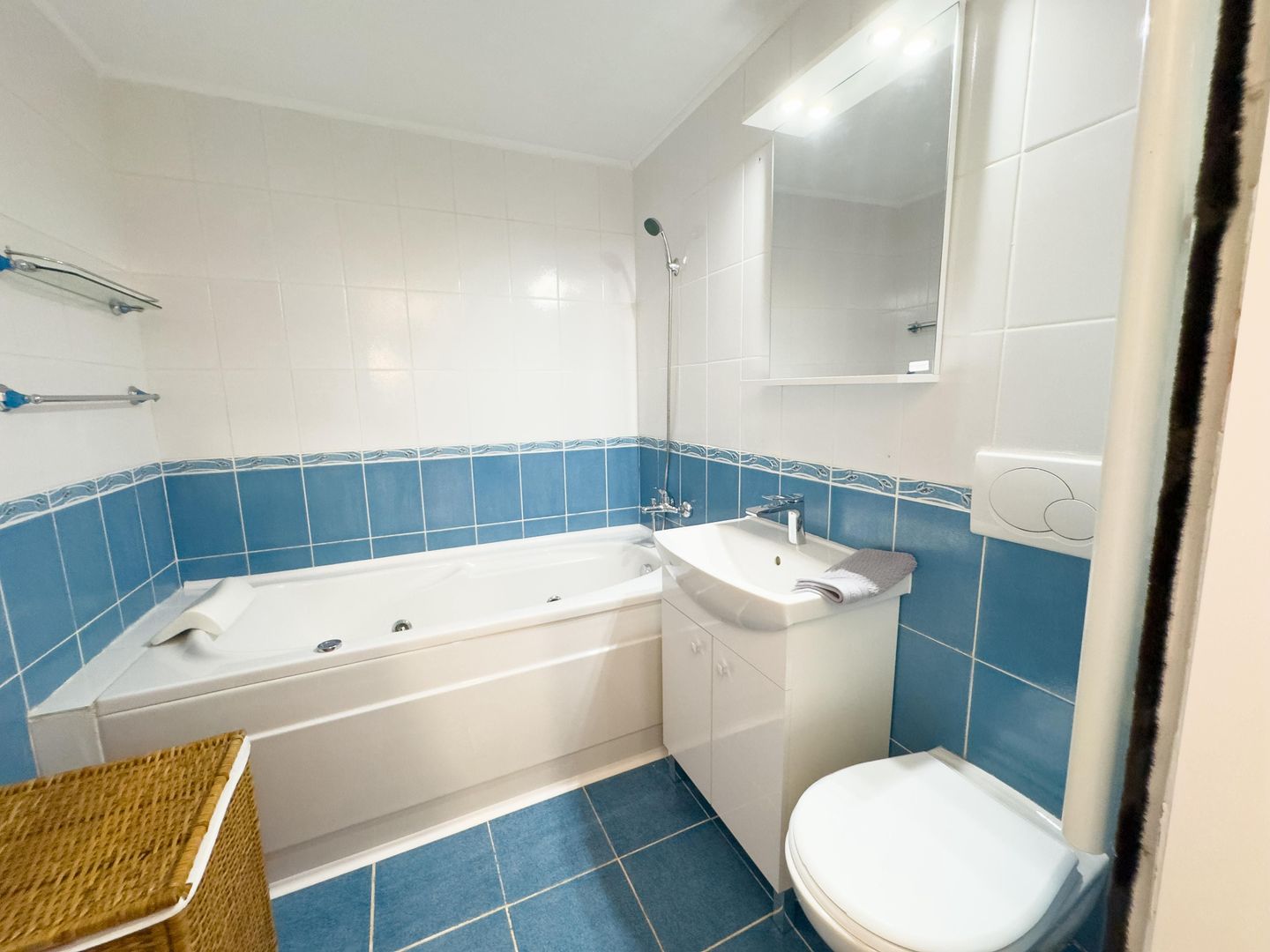 Apart 2 camere Lacul Tei facult constructii Alexandru cel Bun bloc 85 - Poză 5