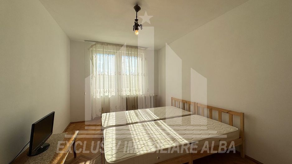 Casa individuala | De inchiriat | 320 mp | 750 mp teren | Cetate - Poză 12