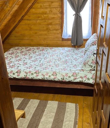 Cabana lemn P+M, 90 mp util, 1.8 ari teren, ideal turism, Figa - Poză 5