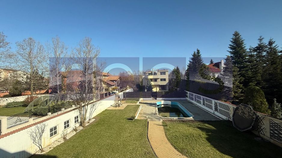 INCHIRIERE VILA DEOSEBITA EROU IANCU NICOLAE | PISCINA | 7 CAMERE | 1300MP CURTE - Poză 9
