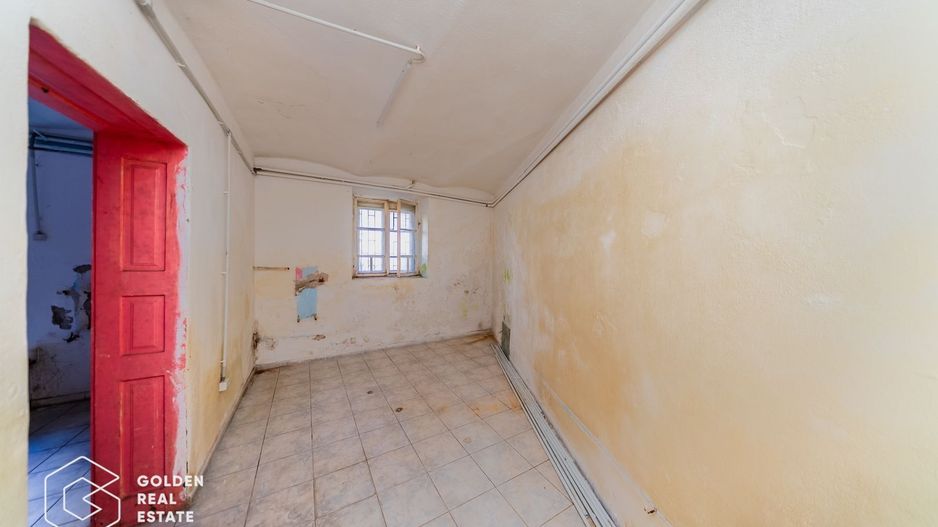 Casa individula cu 5 camere, zona central - Poză 22