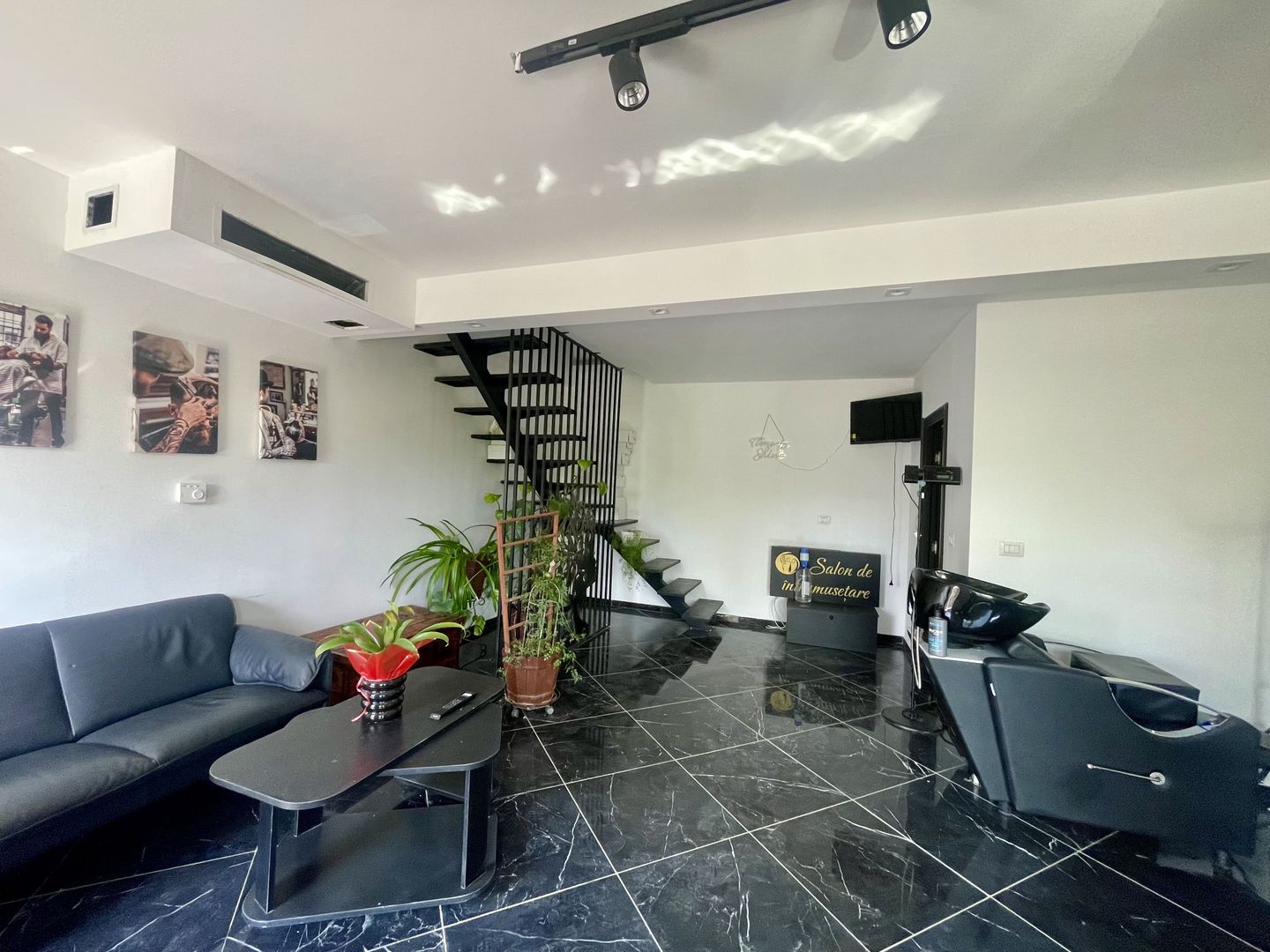SPAȚIU COMERCIAL | COMPLET UTILAT PENTRU FRIZERIE| HORODNIC DE JOS - Poză 4