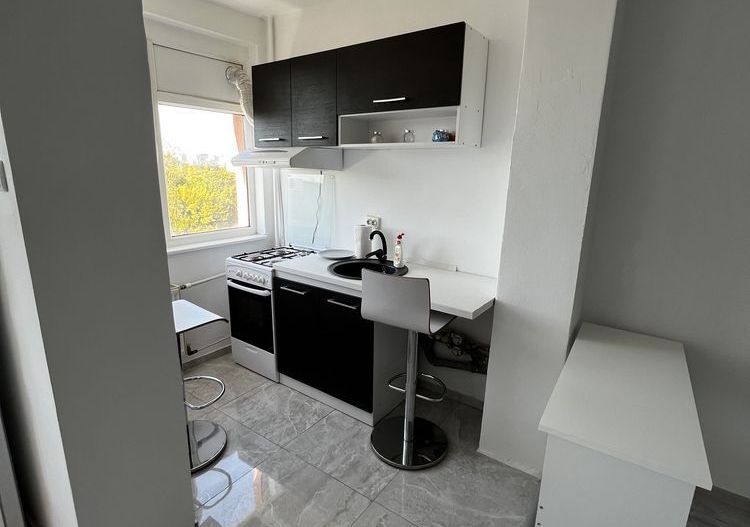 garsoniera Titan - Costin Gerogian metrou - Poză 8