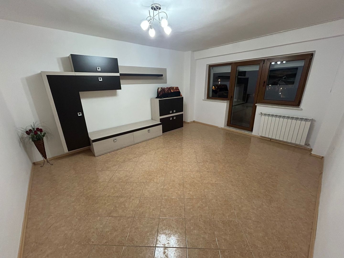 Apartament 2 camere, etaj 3 - zona Centru - Poză 3