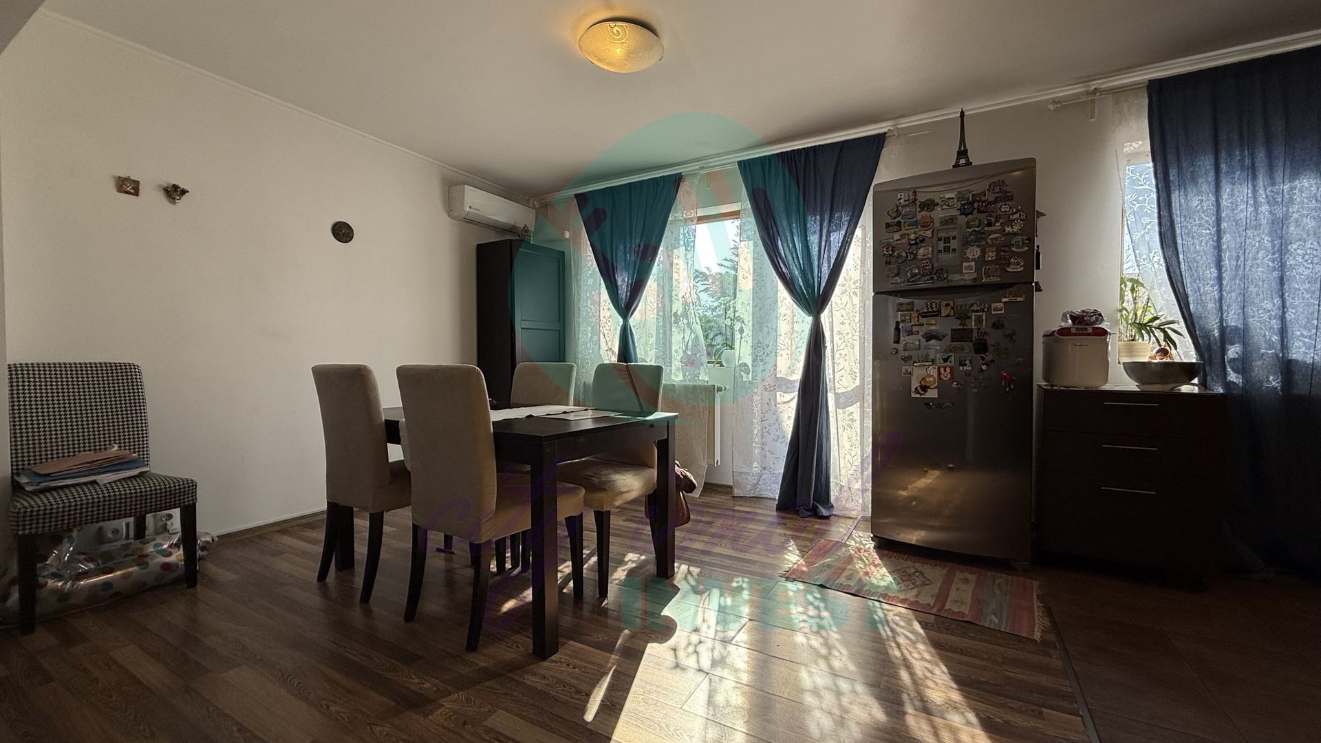 Proprietate cu 2 case și curte | 6 min Metrou Eroii Revoluției - Poză 1