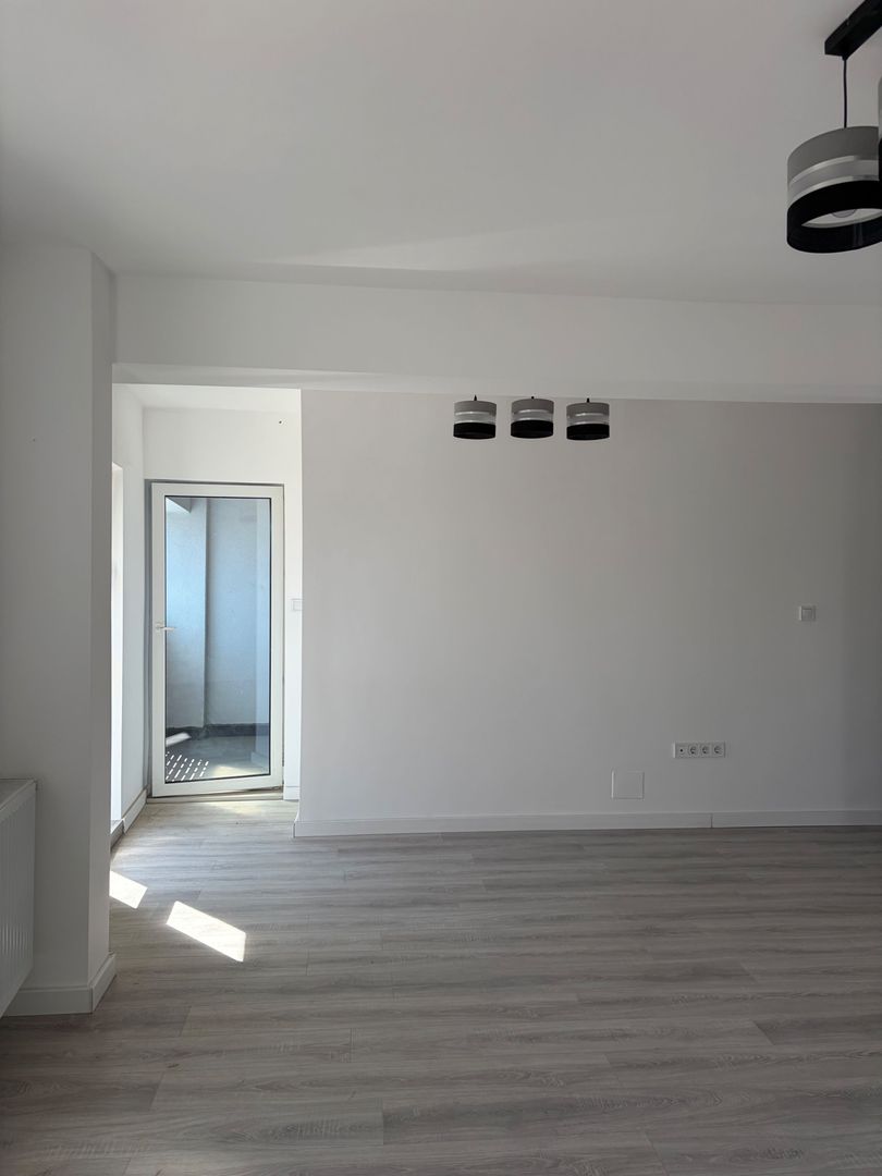Apartament spațios | 3 camere | 2 băi | parcare | C. Baciului - Poză 3