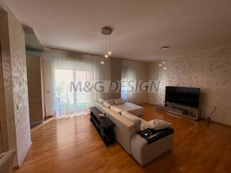 Apartament 3 camere lux zona centrala - Poză 1