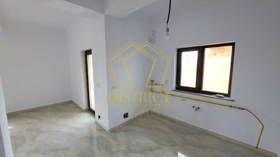 Duplex cu 5 camere, bucatarie inchisa, la cheie | Giarmata Mare - Poză 3