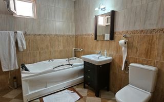 Spațiu - apartament 5 camere de închiriat – 160 mp - Micro 20 – zona BKO - Poză 9