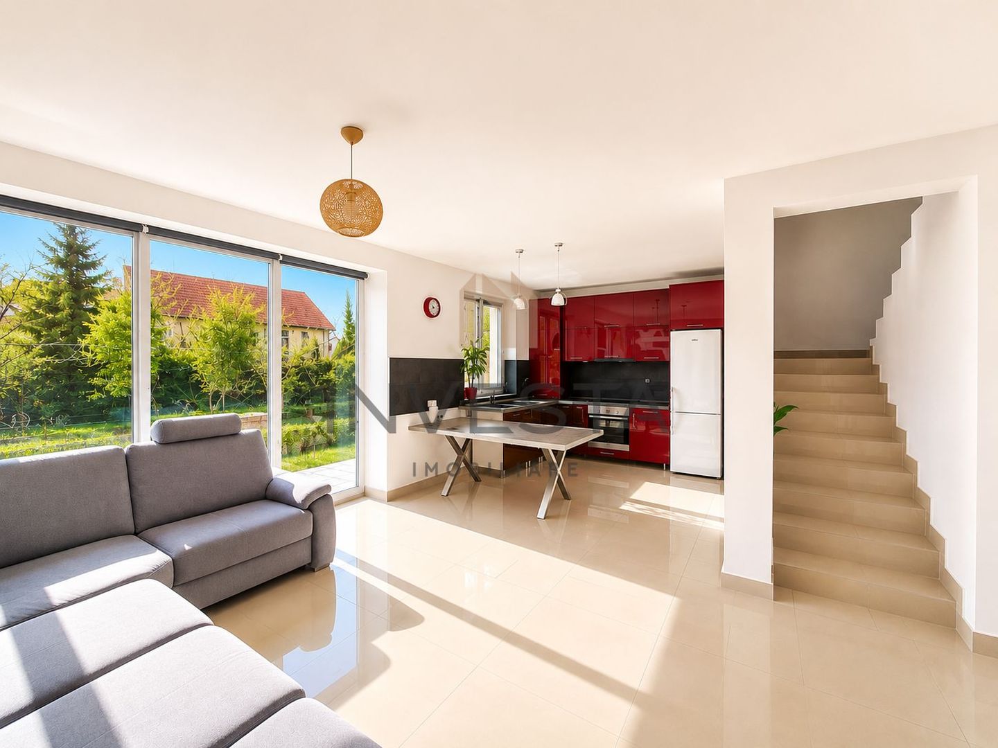 Casa tip duplex cu 4 camere de inchiriat in cartierul Europa - Poză 3