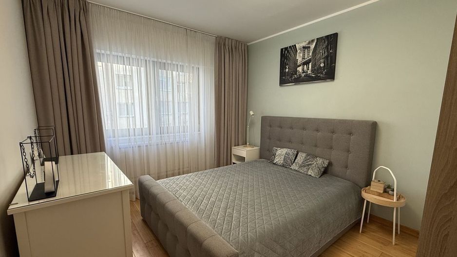 Închiriez apartament 2 camere modern, Nerva Traian, centrală, parcare - Poză 3
