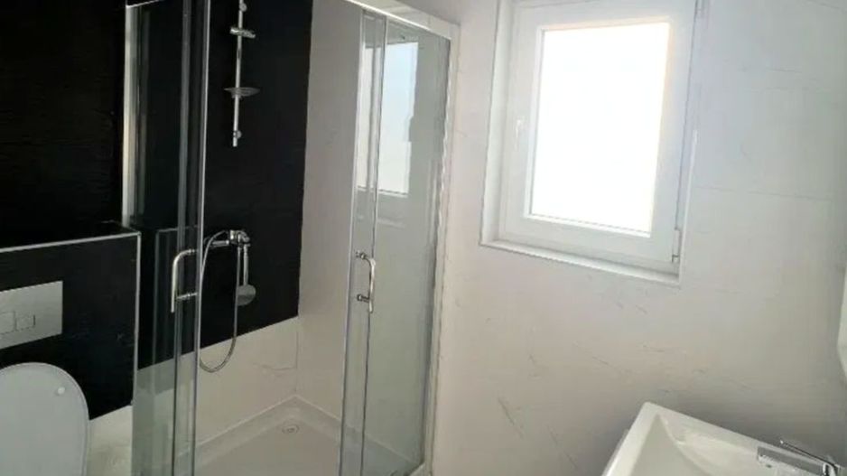 Casă înșiruită 3 camere de închiriat ansamblul Rezidențial Cosmopolis - Poză 10