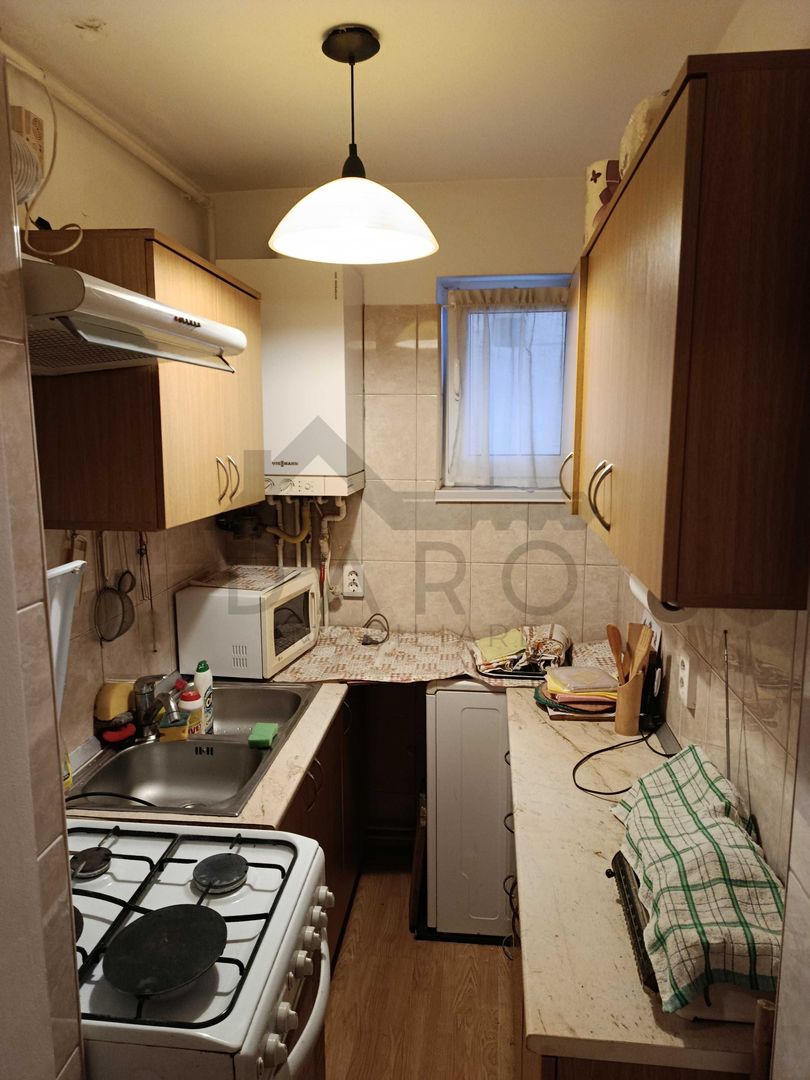De inchiriat Apartament cu 2 camere - Poză 4