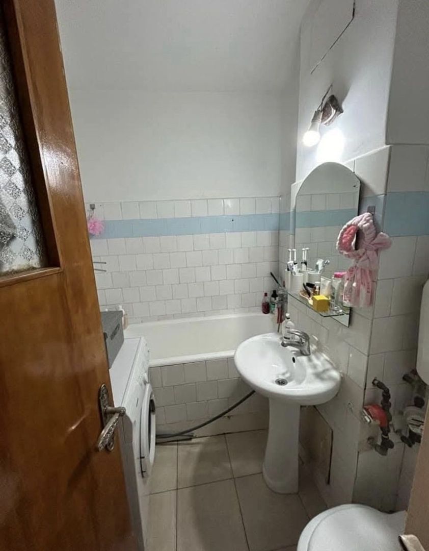 AP. 2 CAMERE, BLOC REABILITAT - METROU 2 MINUTE, MOBILAT, COMISION 0% - Poză 5