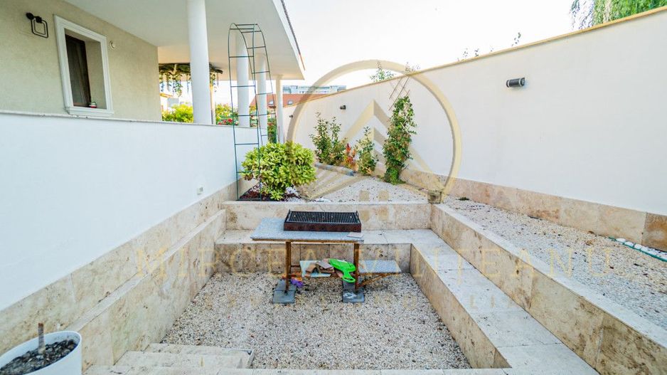 Palazu Mare/Elvila - Vila cocheta  P+1E+M cu teren 970 mp,mobilata si utilata - Poză 44