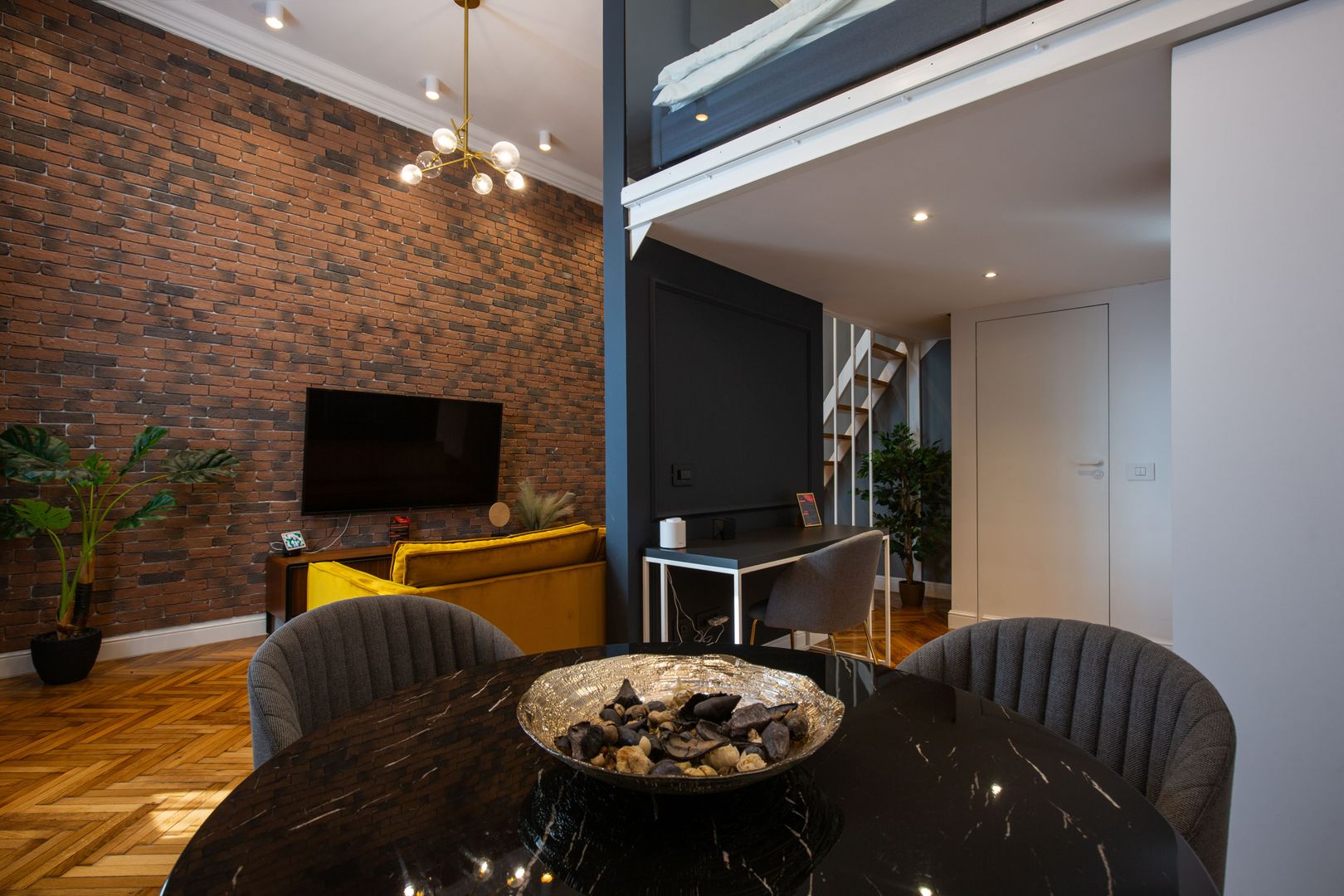 Apartament 1 camera, ultracentral, priveliste Parc 1 Decembrie. - Poză 6