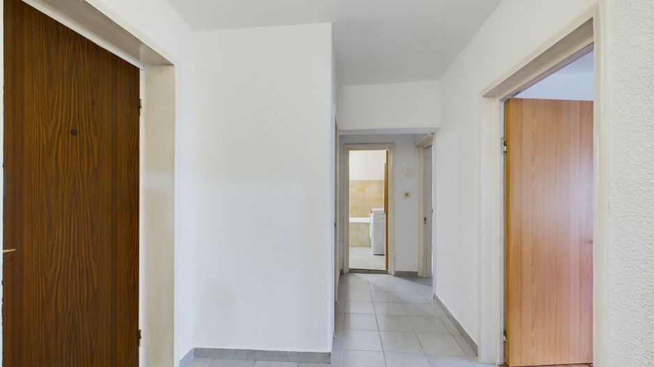 Apartament de 2 Camere Bulevardul Decebal - Poză 5