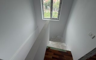Carport. Toate utilitatile. In vatra veche la asfalt. - Poză 25
