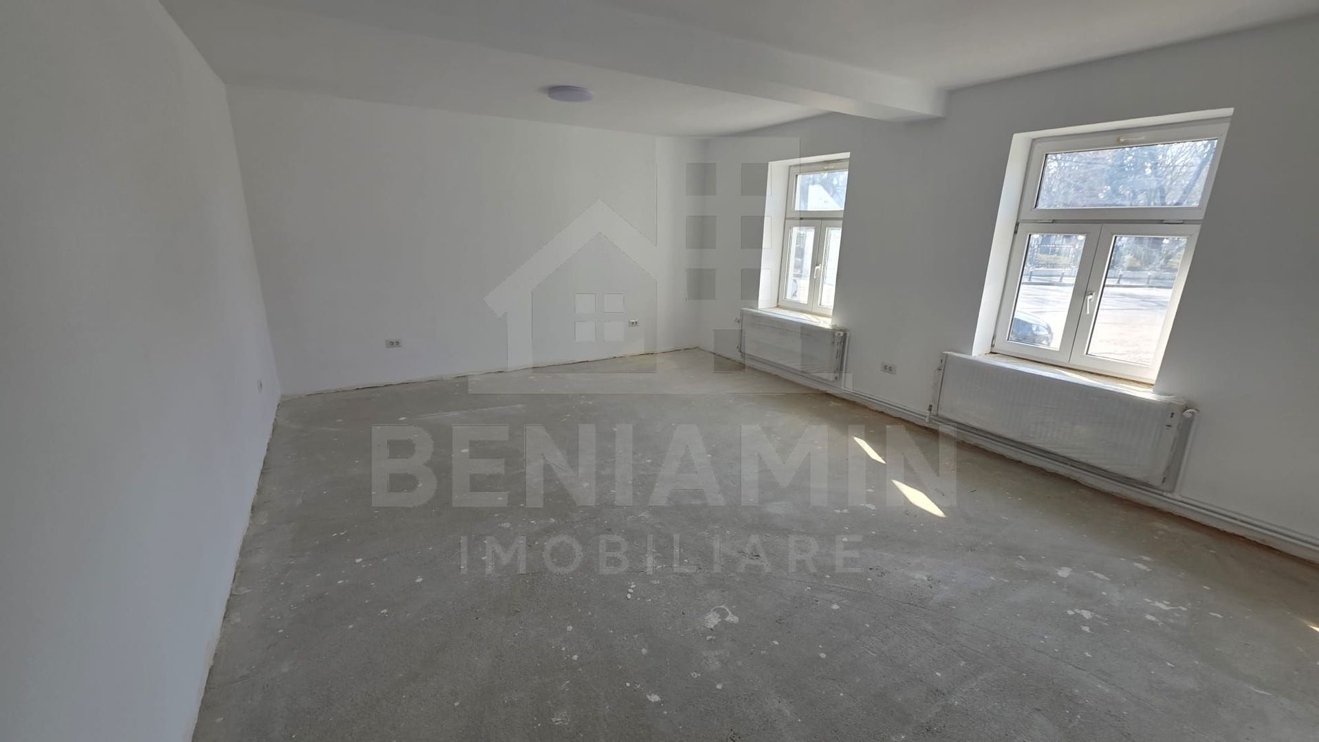 Casa P+1 - trafic intens - 163mp - zona excelenta - 1Mai - Parc - Poză 4