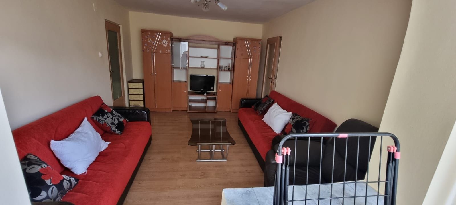 Dambovita | 3 camere  | Etaj Intermediar | Centrala Proprie. - Poză 3