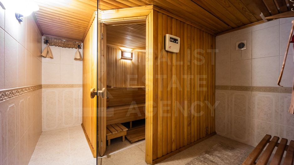 Se oferă spre chirie casă exclusivistă amplasată în Centul orașului - Poză 34