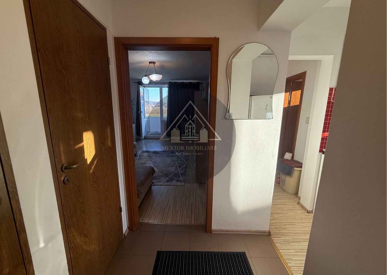 Apartament 2 camere, decomandat Medias - Poză 2