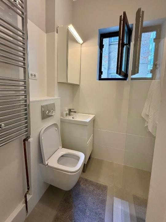 Ultracentral, 2 camere, prima închiriere după renovare | metrou Unirii - Poză 12