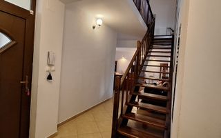 Casa individuala frumoasa si spatioasa in Giroc - Poză 3