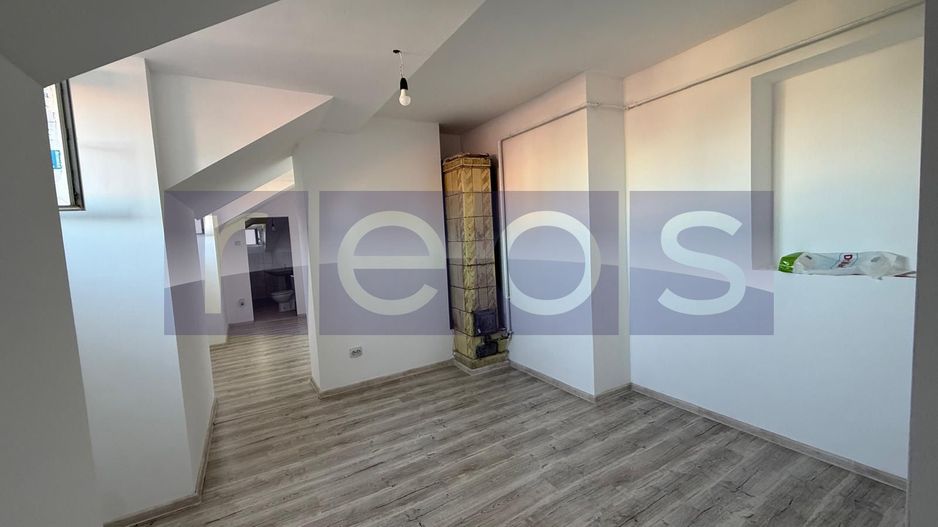 VANZARE 2 CAMERE | MANSARDA | 40 MP | NOU RENOVAT | LOC PARCARE | - Poză 1