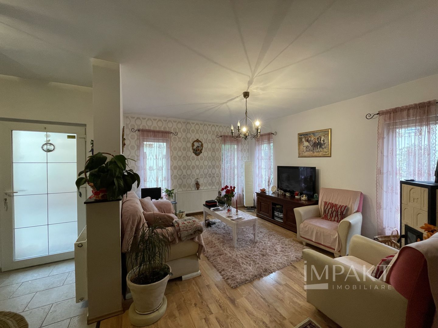 Duplex cochet P+E cu 4 camere aflat in Floresti (strada privata) - Poză 7