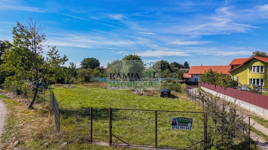 Teren intravilan, Posibilitate parcelare 500–700 mp, Carpinis-Brasov - Poză 13