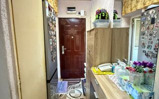 Apartament cu 2 camere de vanzare, zona Cuza Voda - Poză 6