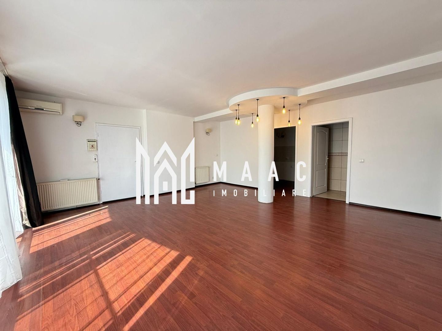 Spatiu comercial/ birouri | Etaj 1 | 80MP | Sub Arini - Poză 2