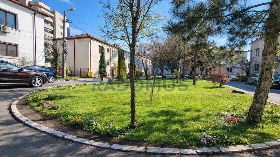Apartament 2 camere | Renovat | Ultracentral| Boxa+Curte | 0% Comision - Poză 13
