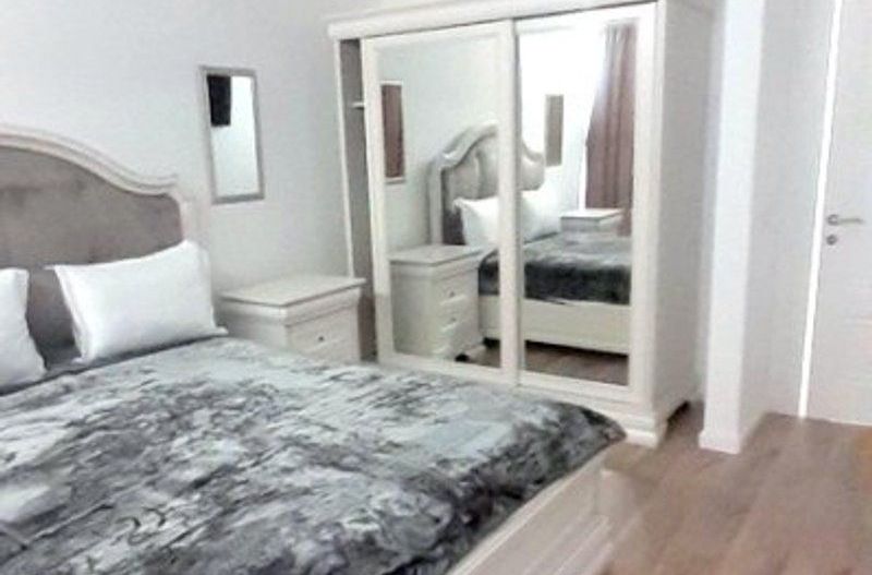 Casa in stil mediteranean - 4 camere, zona Metro - Poză 1