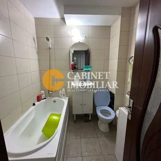 2 camere, decomandat, Tg Cucu, et 2/4, 58 mp, mobilat, liber! - Poză 5
