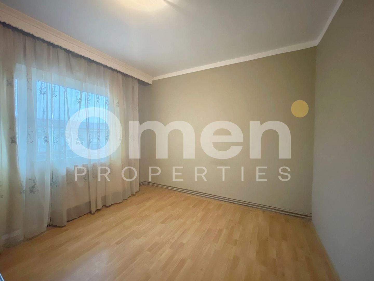 Apartament 3 camere de vanzare, 60 mp utili , strada Regele Ferdinand - Poză 3