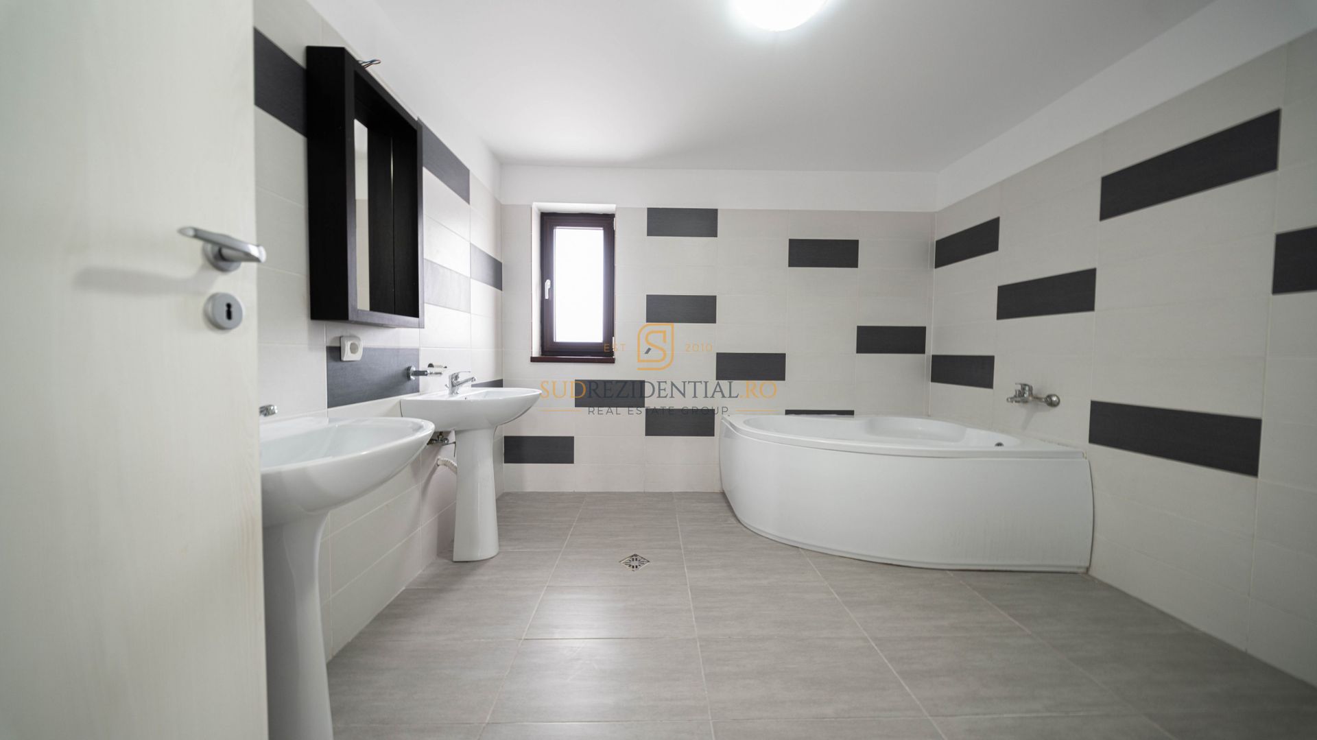 Vila indiviuala, 5 camere, curte libera 320 mp - Comuna Berceni, IF - Poză 26