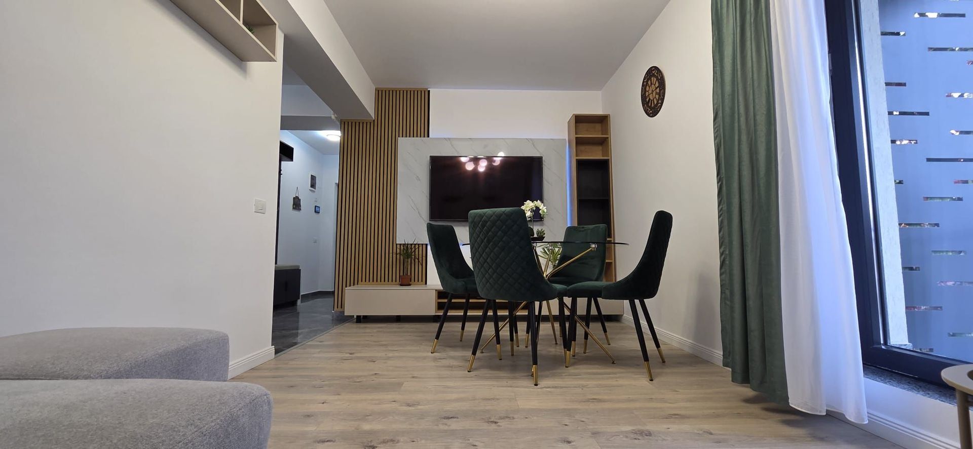 NOU-Vanzare ap. 2 camere cu parcare subterana, mobilat, utilat,Titan-Marului - Poză 1