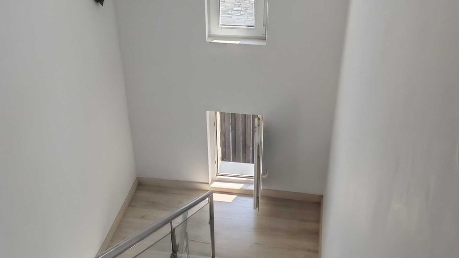 Vilă duplex modernă | Tunari | Strada 1 Decembrie | renovată integral - Poză 5
