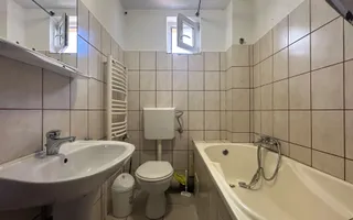 Imobil cu 5 apartamente separate, ideal pentru investitie - zona UMF! - Poză 17